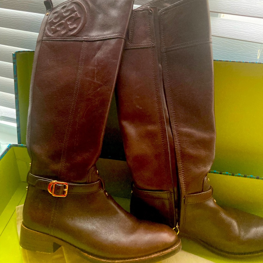 Gently worn TB Rider Boots/Almond color